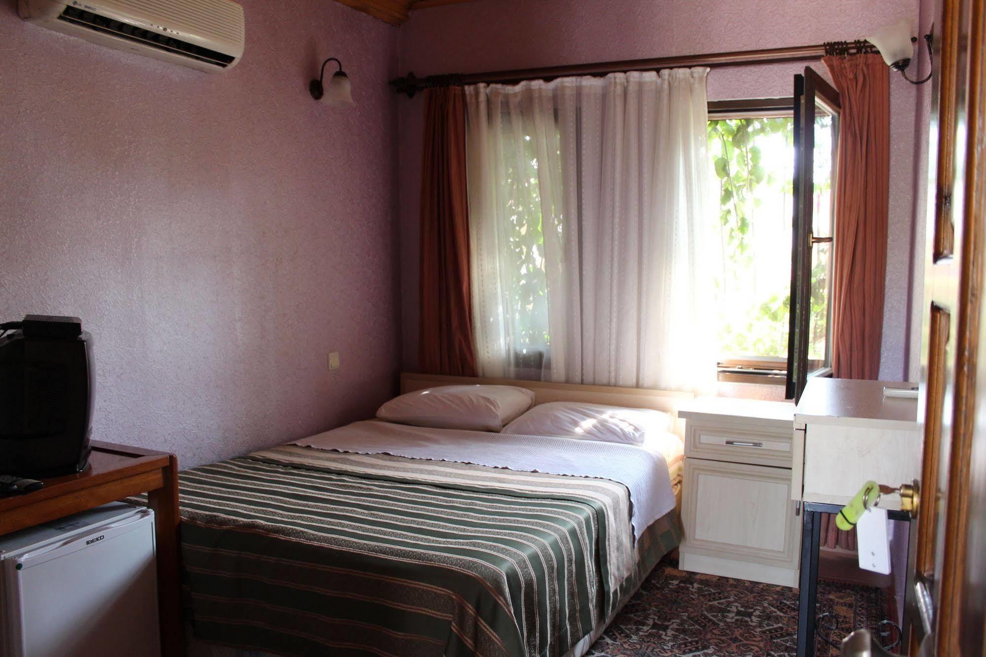 Sabah Pension Antalya Bagian luar foto