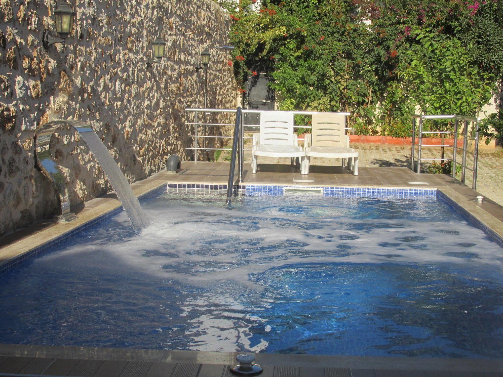 Sabah Pension Antalya Bagian luar foto